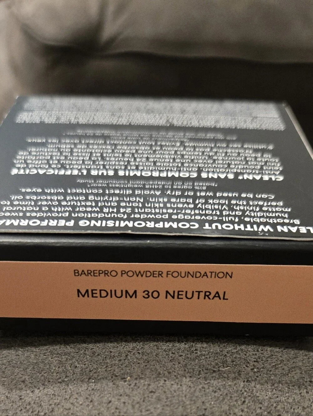 bareMinerals BAREPRO 24 HR Wear Powder Foundation - Black
